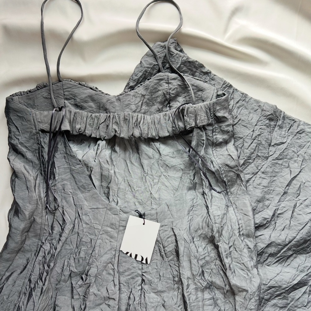 NWT Zara Bloggers Favorite MIDI Dress 🕯️🎞️ - Picture 4 of 7
